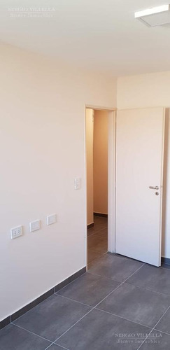 Imagen 9 de 17 de Departamento De Dos Dormitorios En Venta En Rosario
