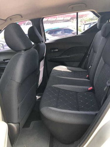 Imagem 12 de 13 de Nissan Kicks S Cvt