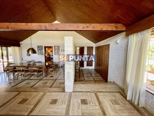 Imagen 7 de 30 de Espectacular Residencia En Zona Residencial, Ideal Para Vivir Todo El Año