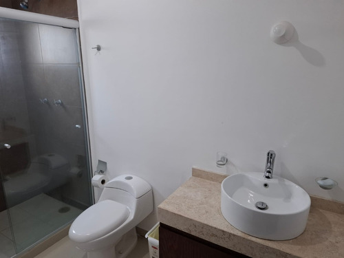 Casa En Venta En El Fracc Lomas De La Rioja