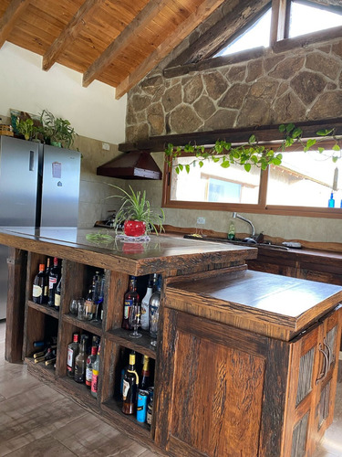 Chalet De Piedra En 6.5 Hectáreas De Campo, 3 Hab, Hermosa Vista A Las Sierras Grandes, Atos Pampa