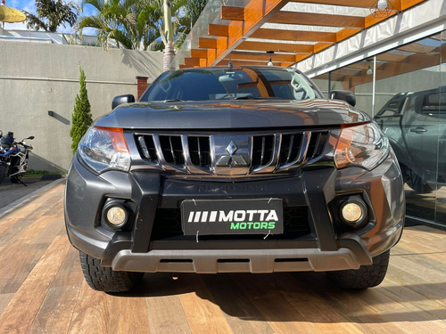 Mitsubishi L200 2.4 Triton Outdoor Gls Cab. Dupla 4X4 Aut. 4P