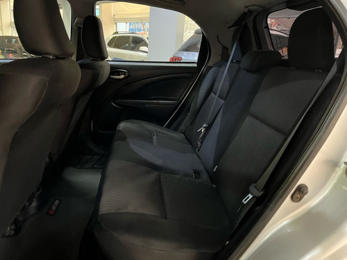 Toyota Etios 1.3 X 16V FLEX 4P MANUAL