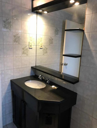En Venta Apartamento De 2 Dormitorios En Pocitos.