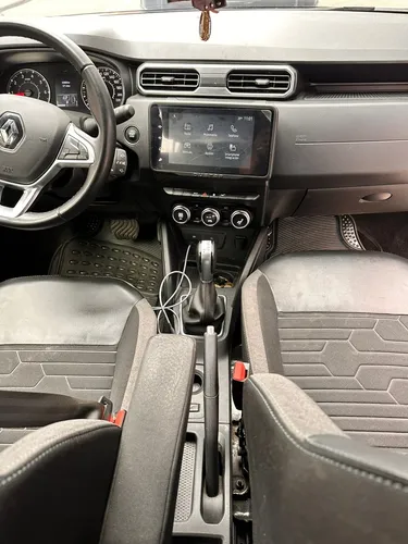 Renault Logan 1.6 Privilege / Intens