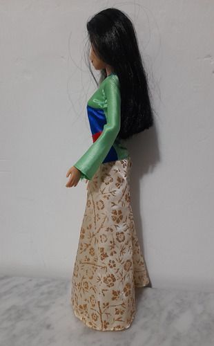 Mulan Princesa Muñeca Disney Store 2021 (Usado)