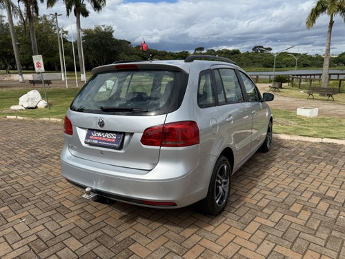 Volkswagen Spacefox Spacefox 1.6 MI TREND 8V FLEX 4P MANUAL