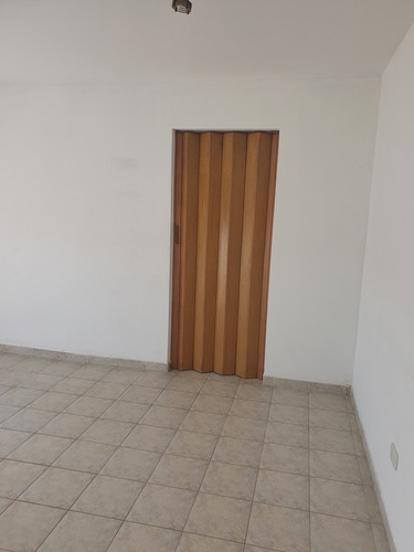 Departamento 2 Ambientes En Flores Con Renta