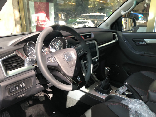 JAC T8 INTELLIGENT 4X4 MT T8 INTELLIGENT 4X4 MT