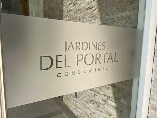 Oportunidad Venta Seminuevo Avda. Los Pablos (82623)