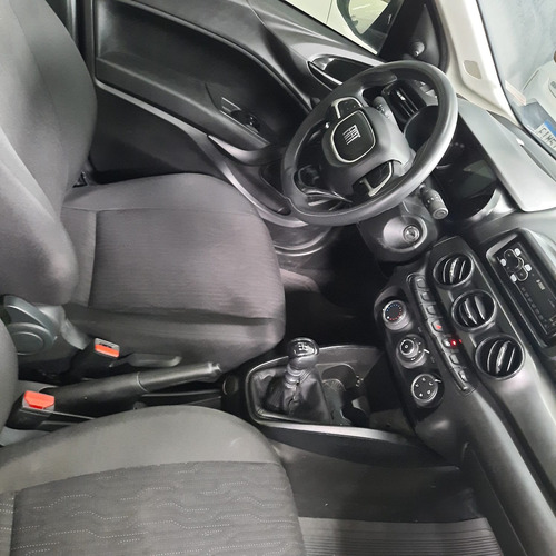 Fiat Cronos 1.0 Drive Flex 4p