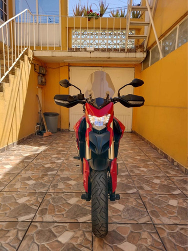 Imagen 4 de 8 de Ducati Hyperstrada
