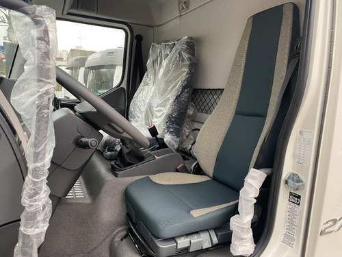 Imagem 8 de 14 de Volvo Vm 270 Ano 2021 Chassis 0km Ñ 24280 24260 2429 2430