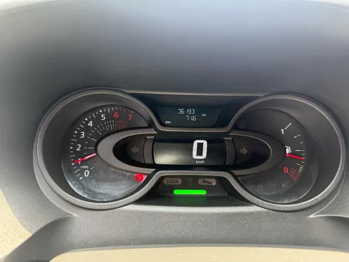 Renault Duster Oroch 1.3 turbo Intens 4x4 mecanica