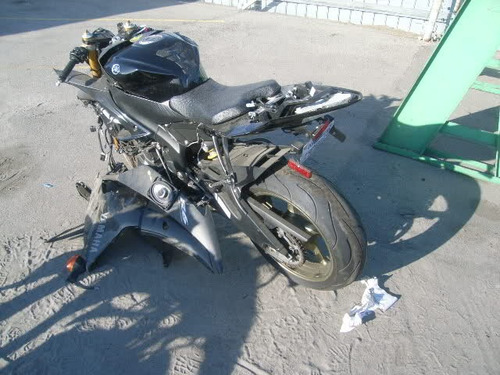 Imagen 5 de 13 de Zx6 Cb1 Cbr 600 Yamaha R6 R1 Caida Chocada Rota Honda