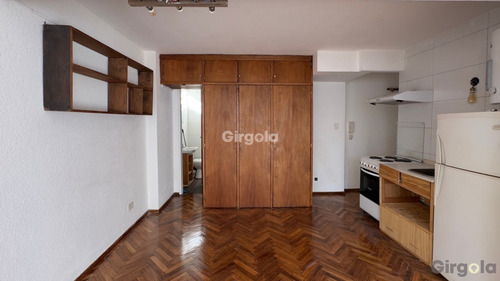 Venta Departamento Monoambiente Muy Luminoso En Recoleta