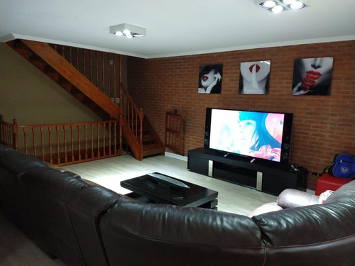 Imagen 11 de 24 de Chalet 4 Ambientes Con Quincho Y Fondo Libre