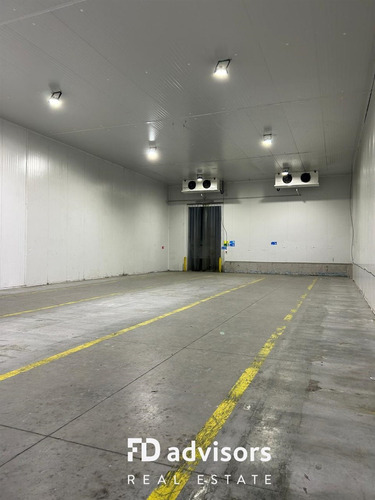 Arriendo De Bodega Con Cámara De Frío 312 M2 - Temuco