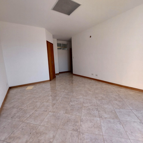 Penthouse Ubicado En Pampatar, Detrás Del Sámbil