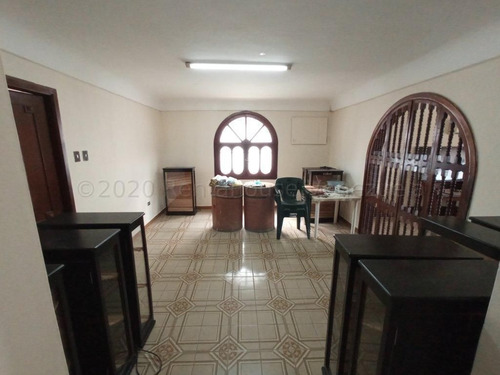Imagen 3 de 21 de Andreina Gonzalez Rentahouse Vende Casa En La Viña Valencia 22-9749