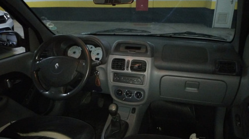 Imagem 4 de 10 de Renault Clio