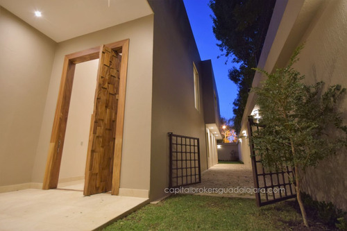 Casa De Lujo En Venta En Puerta De Hierro