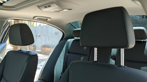 Imagen 14 de 20 de Bmw 323i Sedan Active