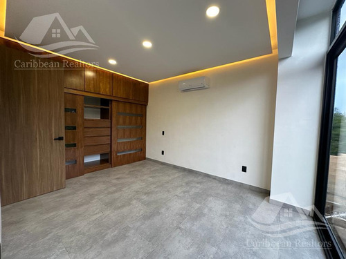 Casa Nueva En Venta En Via Cumbres Cancun