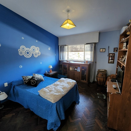 Imagen 9 de 21 de Venta Casa Malvin 4 Dormitorios (uno En Suite) Más 2 Baños Y Garaje Para 2 Autos.