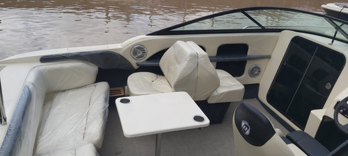 Imagen 6 de 15 de Bermuda 595 Cuddy Con Mercury 150 Hp 4 Tiempos Todo 0km