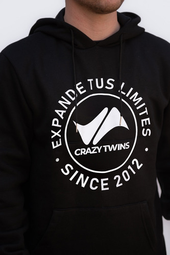 Imagen 2 de 3 de Buzo Hoodie Estampado De Frisa Con Capucha / Hombre - Mujer