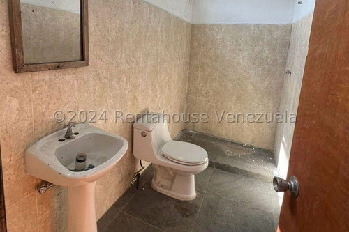 Edificio Comercial En Venta Boleita Sur Mls #24-26601 Bm