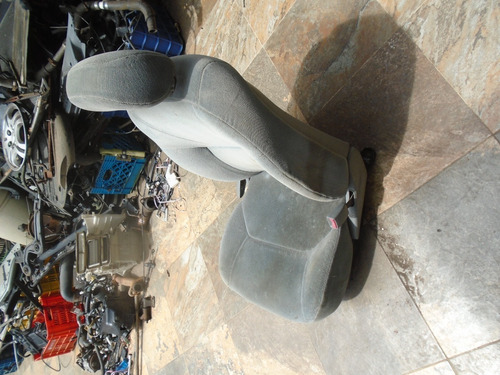 Vendo Asiento Delantero Derecho De Mitsubishi Galant, 2001