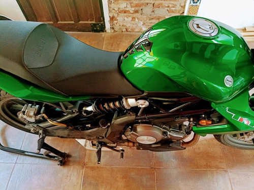 Imagen 12 de 17 de Benelli Tnt 300