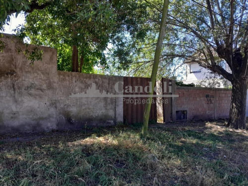 Taller Mecánico + Casa En Venta - Barrio Florencio Sanchez