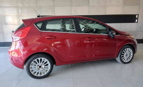 Imagen 2 de 7 de Ford Fiesta 1.6 Titanium