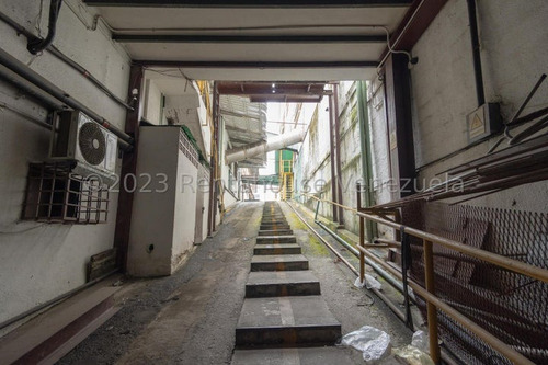 Edificio Industrial ( 3 Niveles) Venta San Martin Mls- 24-4971