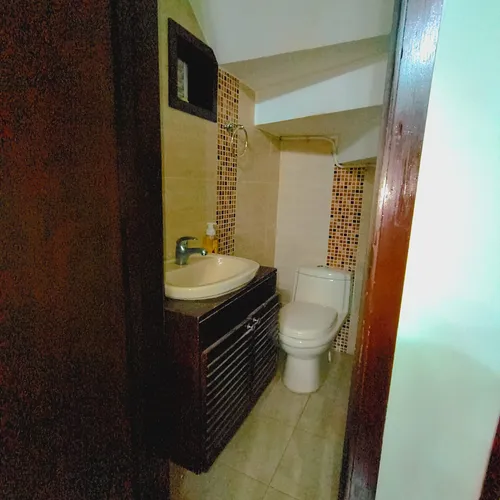 4hab / 5bañ Casa 4 Niveles Con Terraza, Turco Y Cocineta El Caney $750m