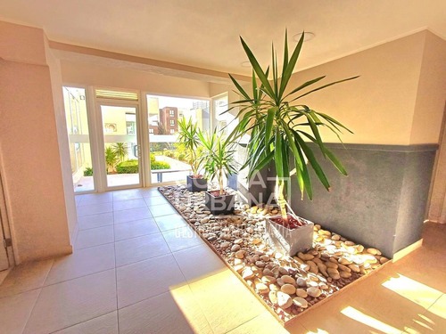 Vende Soleado Departamento Concón