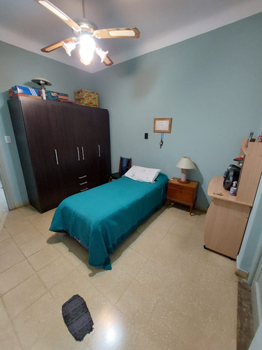Hermosa Casa De 3 Habitaciones En Pleno Centro De La Ciudad