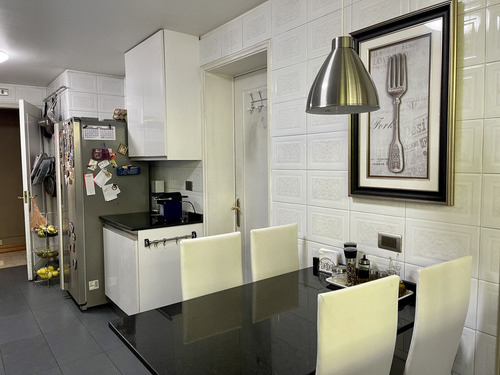 Depto De 5 Dorm, 4 Baños, Amplios Espacios En 220 Mt2 Utiles