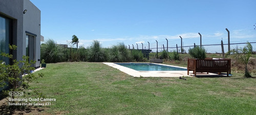 Casa En Venta Barrio San Sebastián, Area 8 Dueño Directo