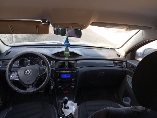 Dongfeng H30 Cross Elegante Mt
