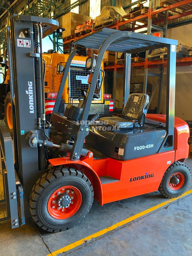 Imagen 3 de 13 de Autoelevador Lonking 2500 Kg Torre Triple 4,5 Mt Desplazador