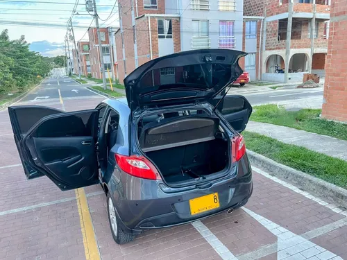 Mazda 2 1.5 Hatchback Negociable!