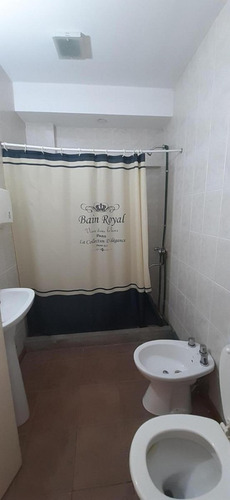 Imagen 8 de 10 de Venta Oficina O Consultorio 4 Amb - Zona Abasto *retasado*