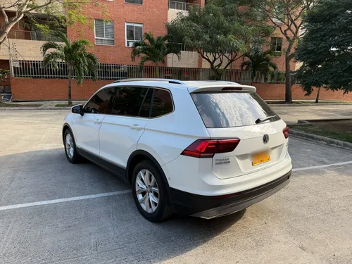 Volkswagen Tiguan Allspace Comfortline 2.0 Tsi 4motion Blindaje 2 plus