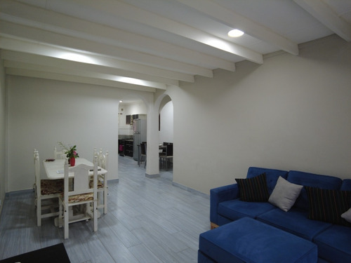Imagen 3 de 27 de Casa 5 Ambientes En Venta En Barrio Parque Suhr Horeis (loma Hermosa).