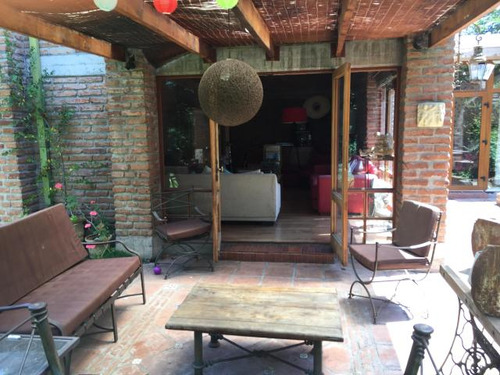 Casa Onofre Jarpa - Av Padre Hurtado/carlos Silva Vildósola