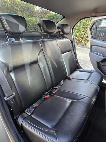 Renault Logan 1.6 Privilege / Intens